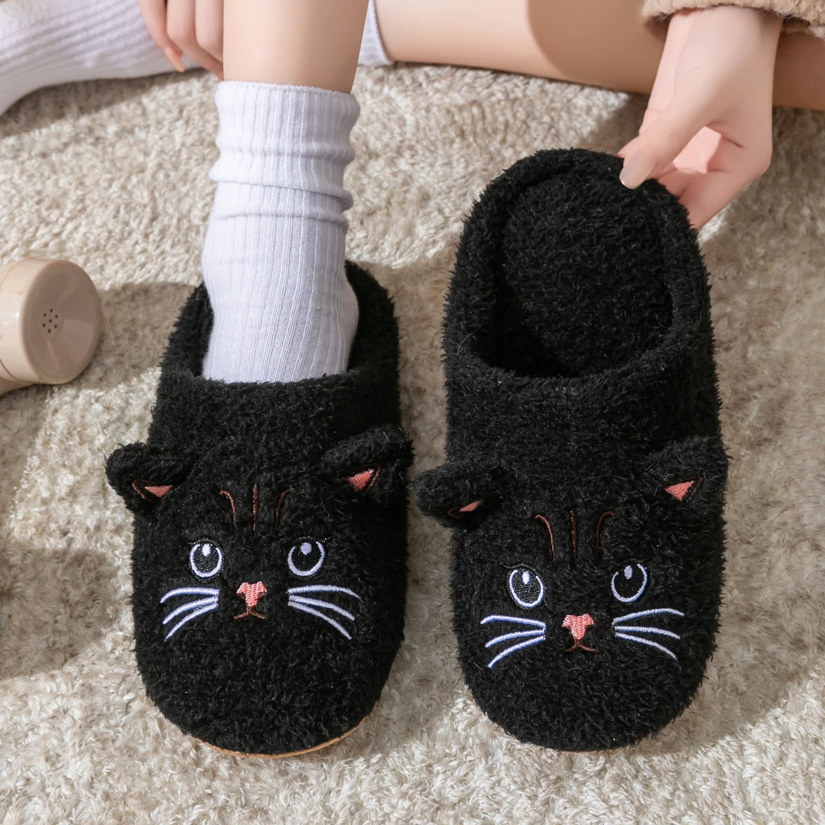 Plush Cat Slippers for Women and Men, Warm Fleece House Shoes