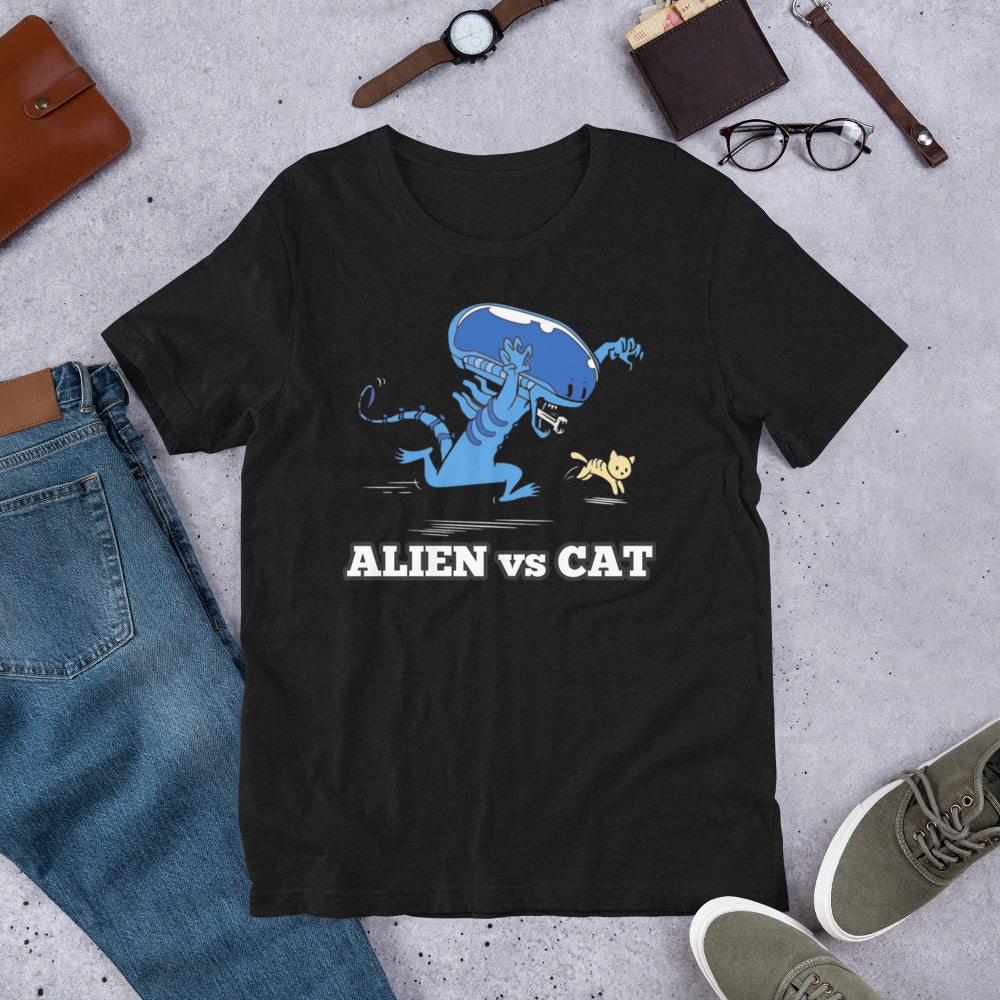 Alien chasing Cat shirt - XS