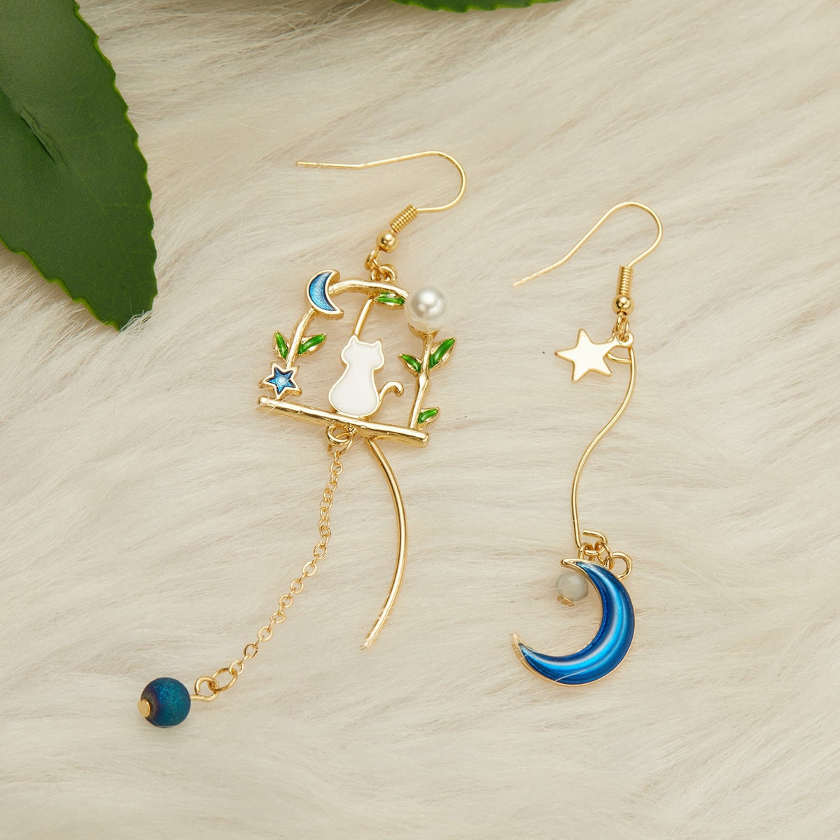 Cat Bird Earrings - Cat earrings