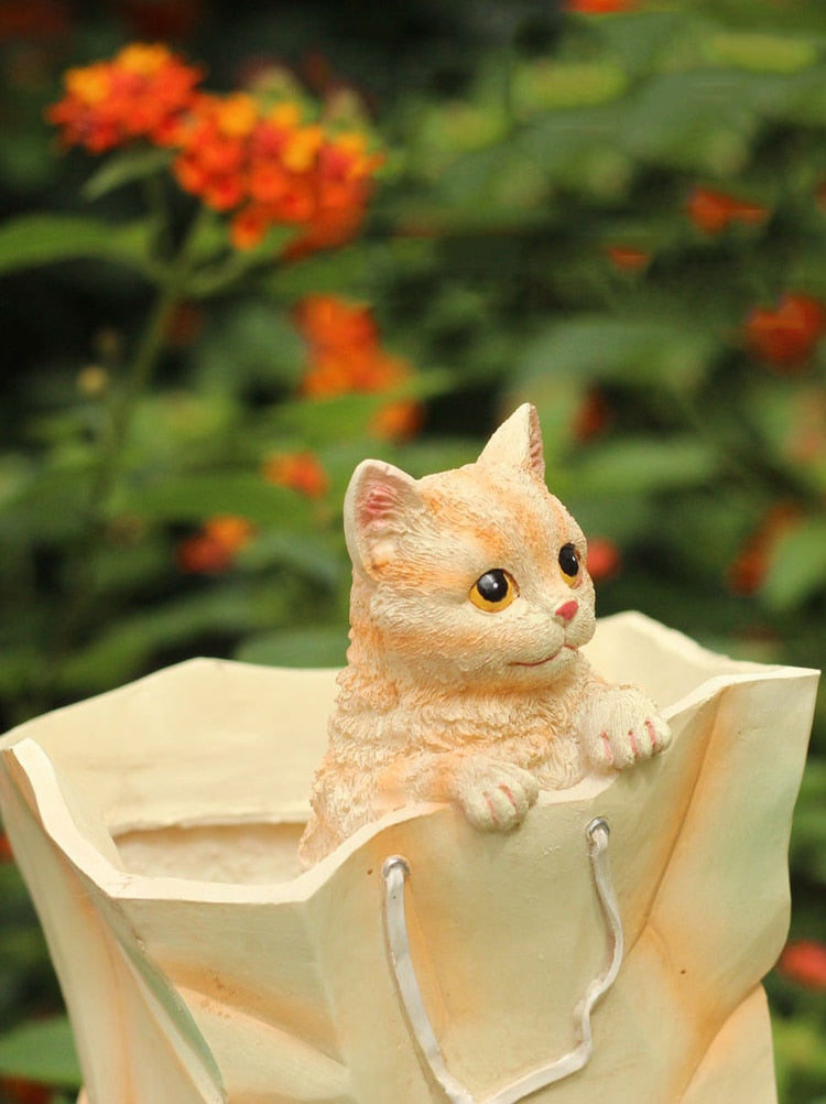 Cat Garden Statue