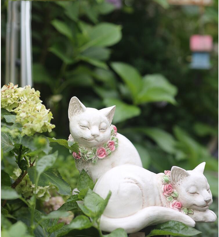 Cat Statues for the Garden