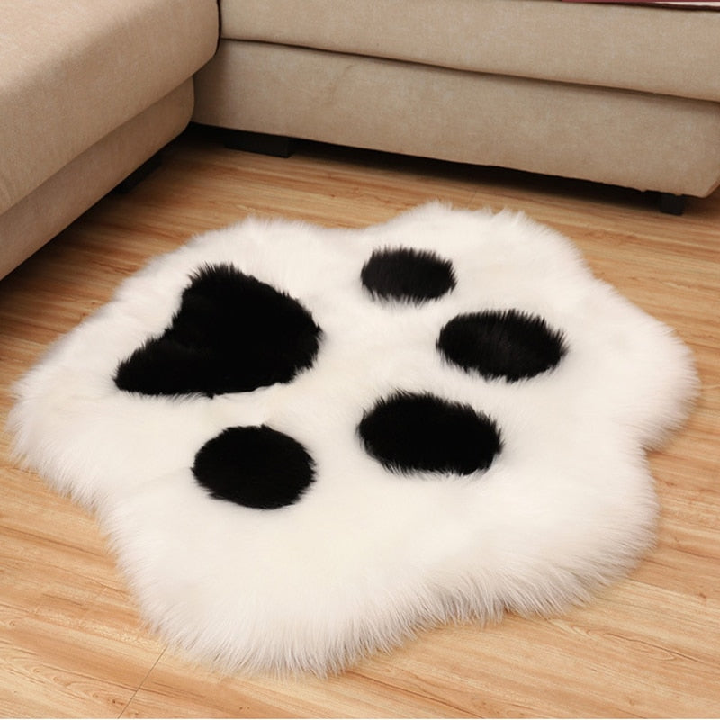 Cats Paw Rug - 45x45cm / Black and White
