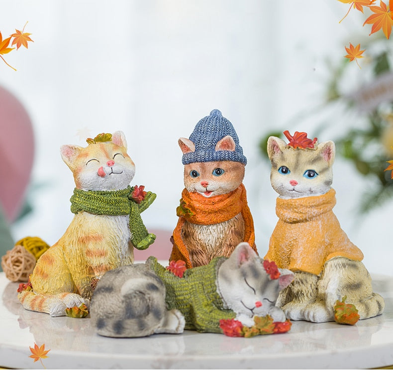 Christmas Cat Statue