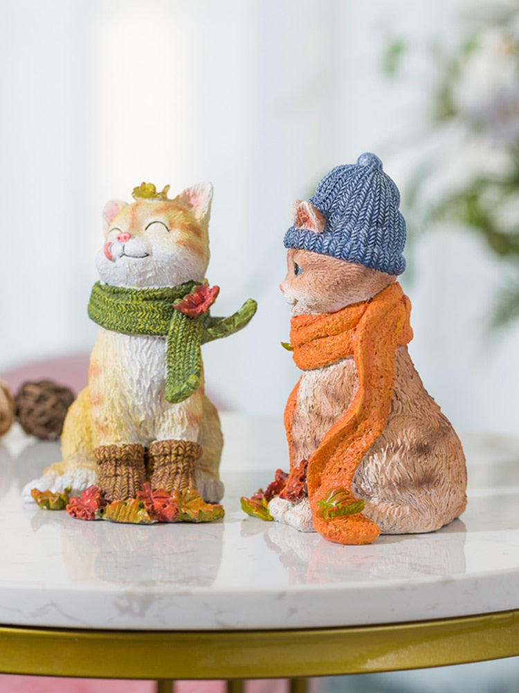 Christmas Cat Statue