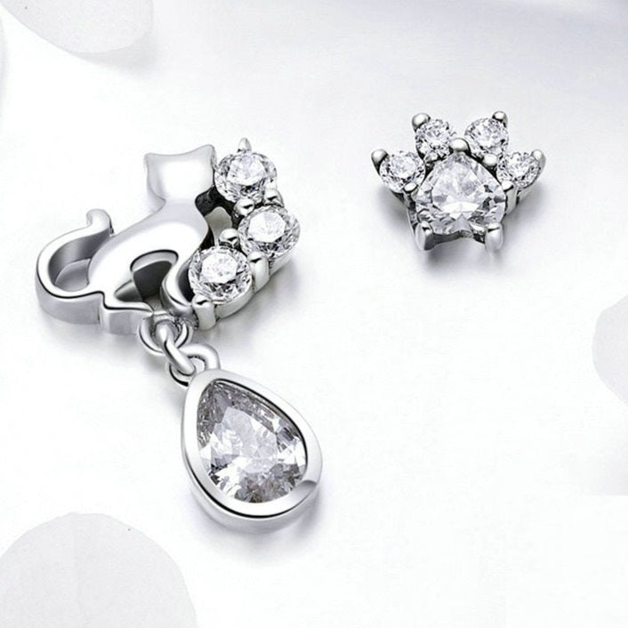 Elegant Cat Diamond Earrings - Cat earrings
