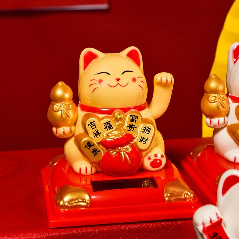 Lucky Cat Statue