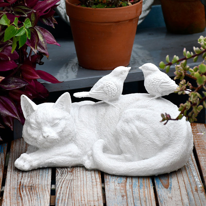 Outdoor Cat Statue