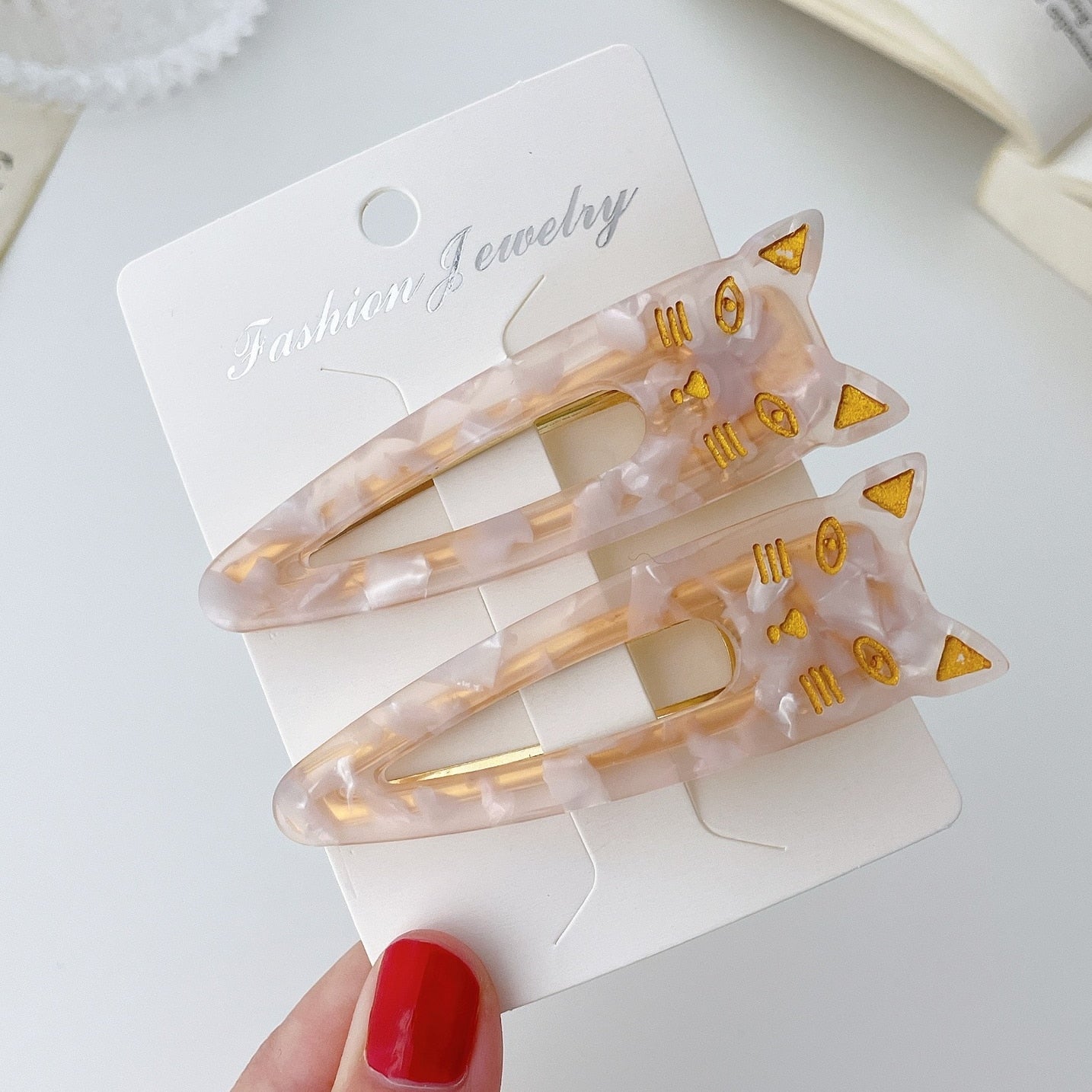 Pretty Cat Hair Clip - Beige - Cat hair clips