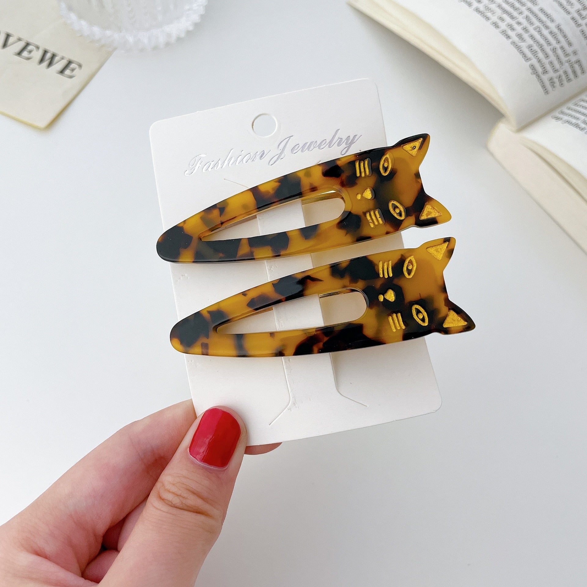 Pretty Cat Hair Clip - Brown - Cat hair clips
