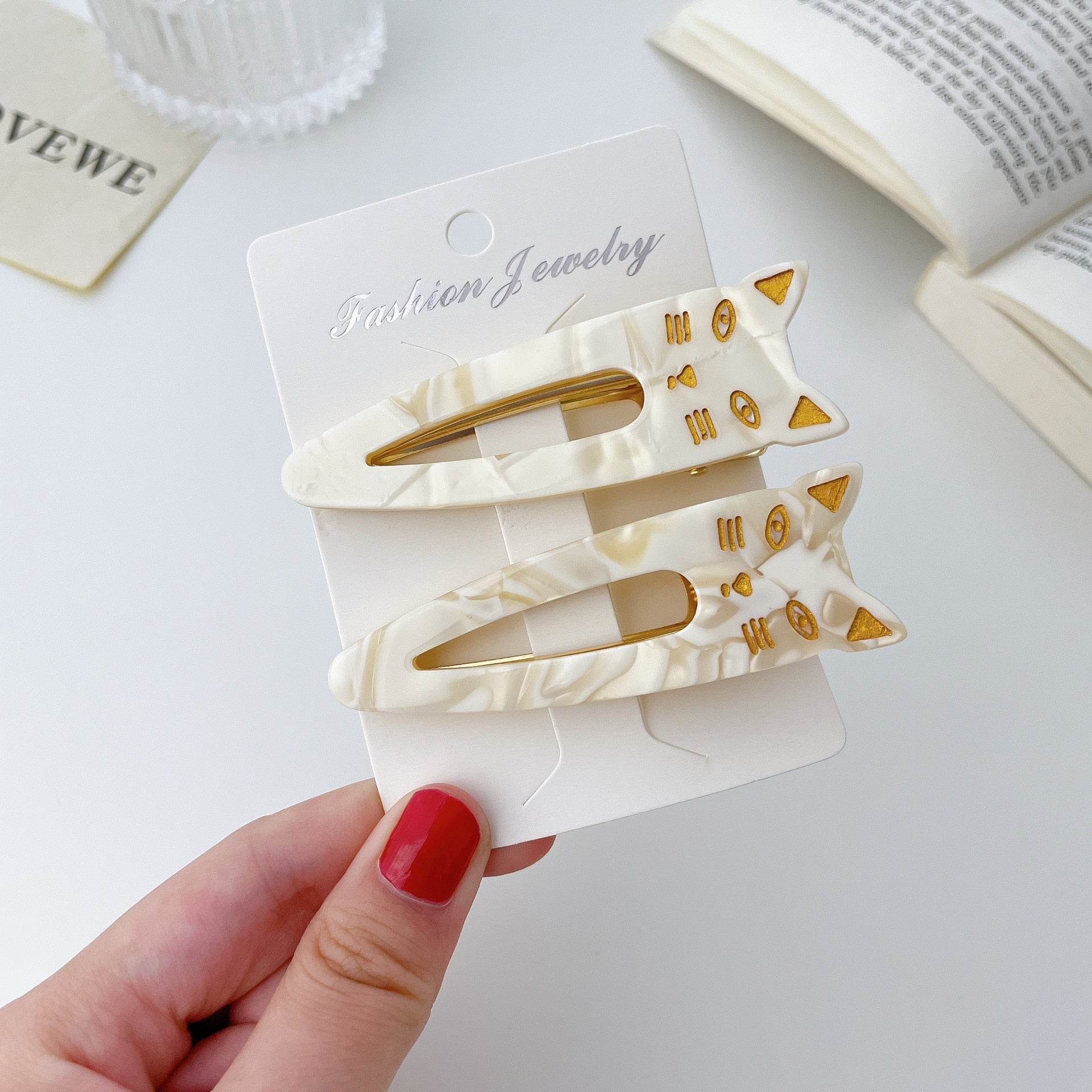 Pretty Cat Hair Clip - White - Cat hair clips