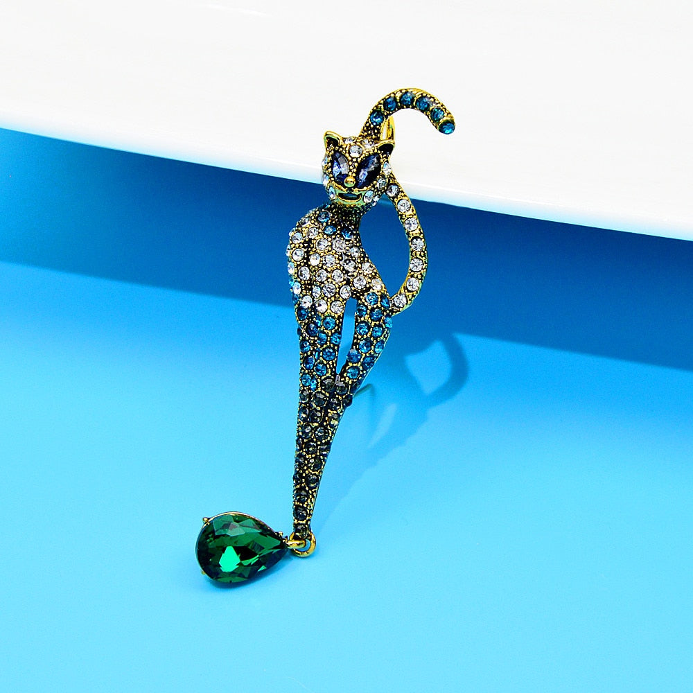 Vintage Rhinestone cat Brooch - Vintage Rhinestone cat