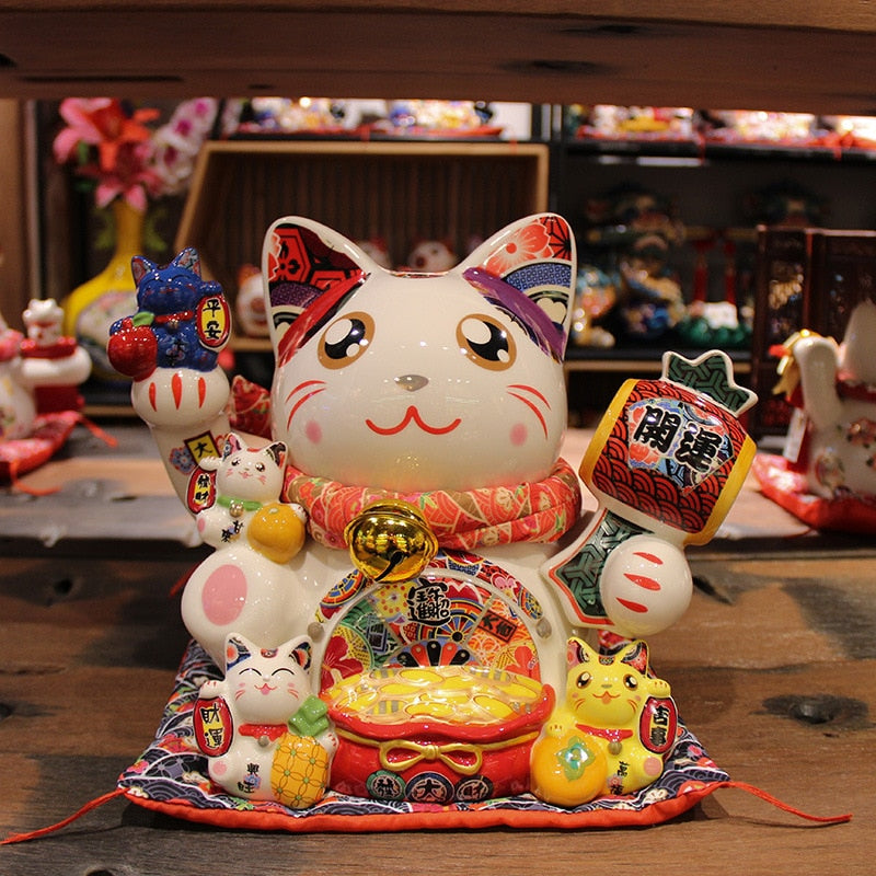 Waving Cat Statue - 23x17x20cm