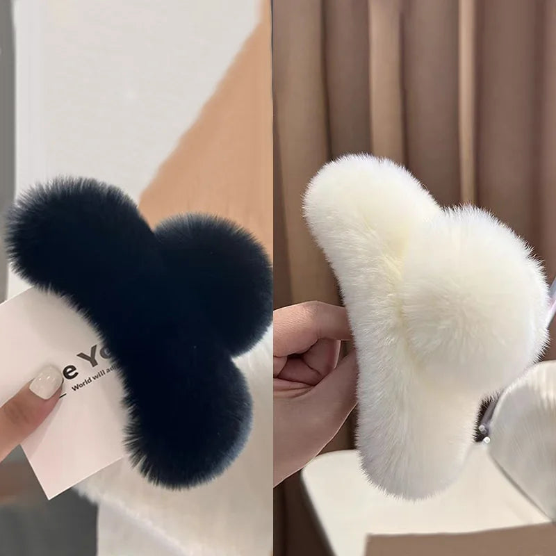 Large Plush Hair Claw Clip, Fuzzy Winter Hair Clip for Women