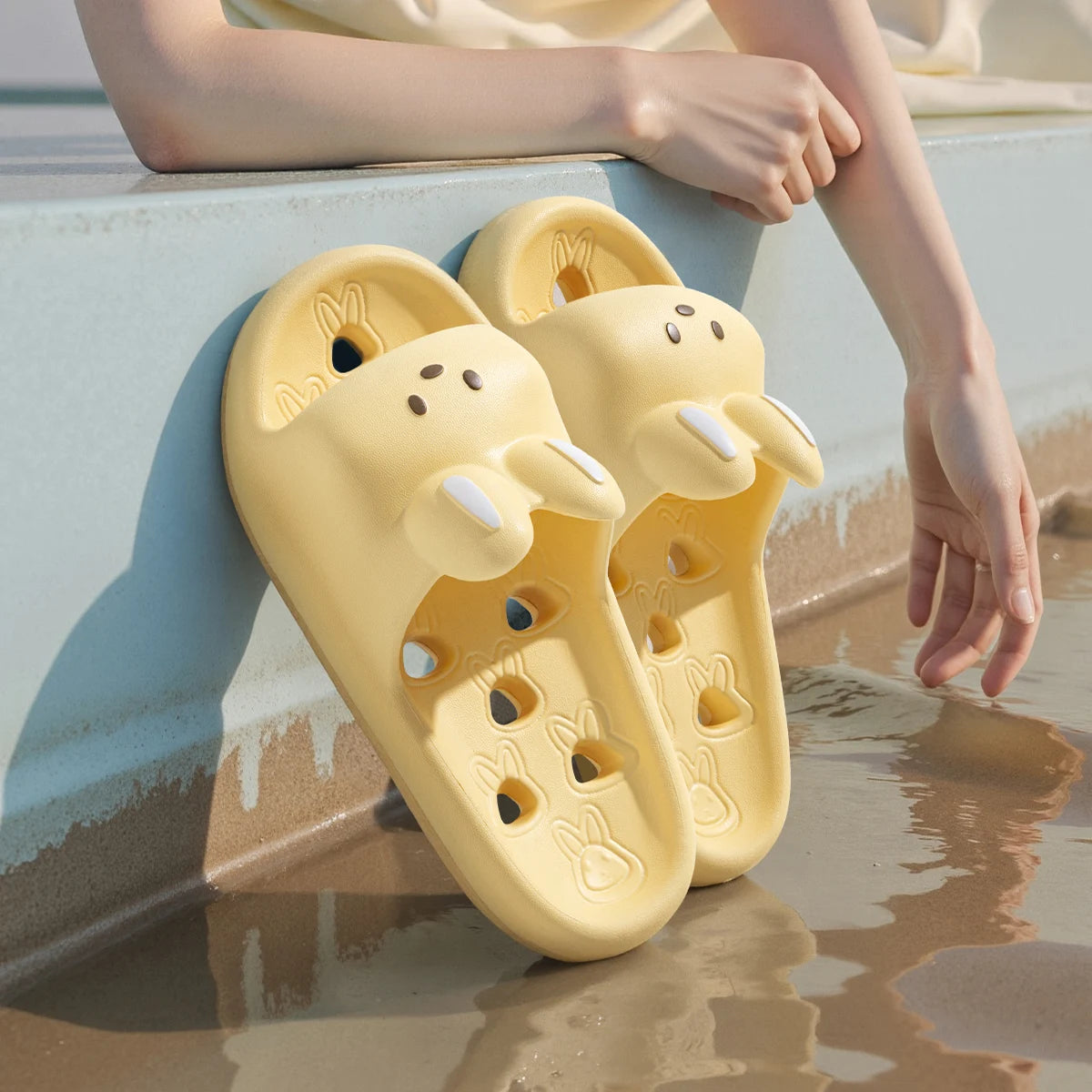 Cartoon Bathroom Slides with Drainage Holes, Quick-Dry EVA