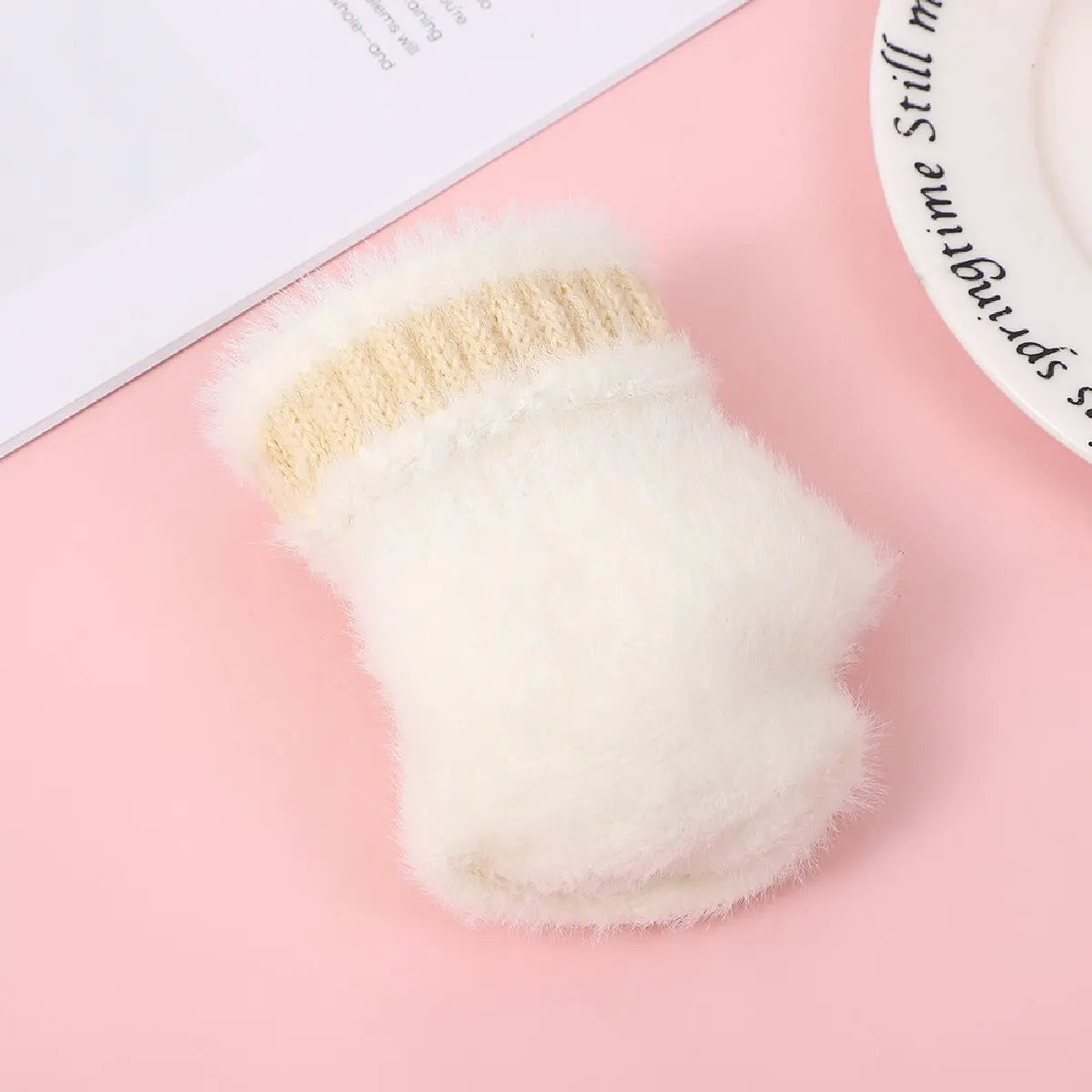 Fluffy Cat Claw Gloves for Women, Short Half-Finger Winter Gloves