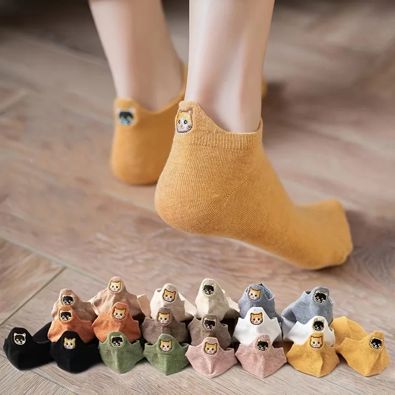 Embroidered Cat Ankle Socks for Women, Cute Mismatched AB Design