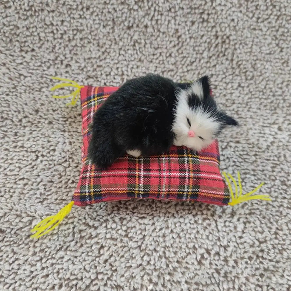 Mini pisică de pluș realistă