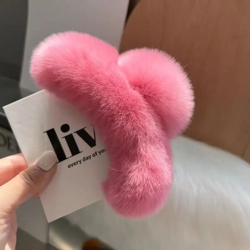 Large Plush Hair Claw Clip, Fuzzy Winter Hair Clip for Women