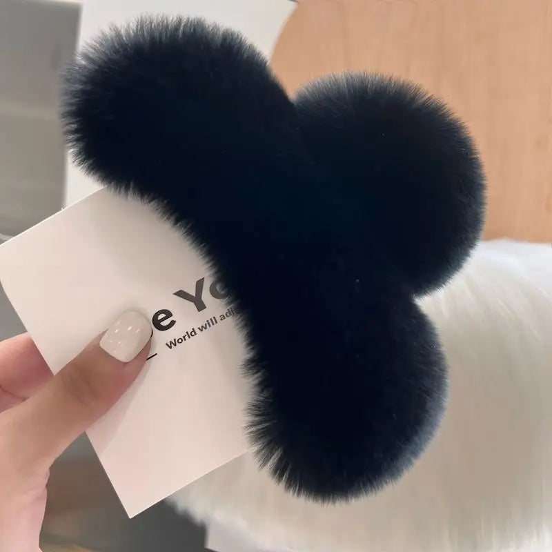 Large Plush Hair Claw Clip, Fuzzy Winter Hair Clip for Women