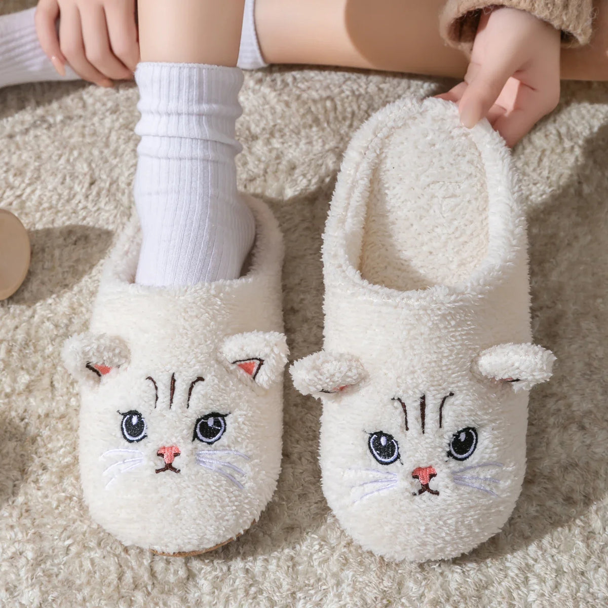 Plush Cat Slippers for Women and Men, Warm Fleece House Shoes