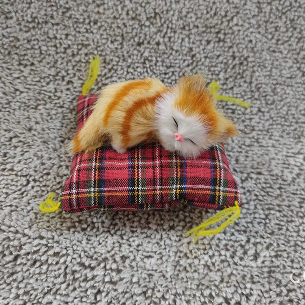Mini pisică de pluș realistă