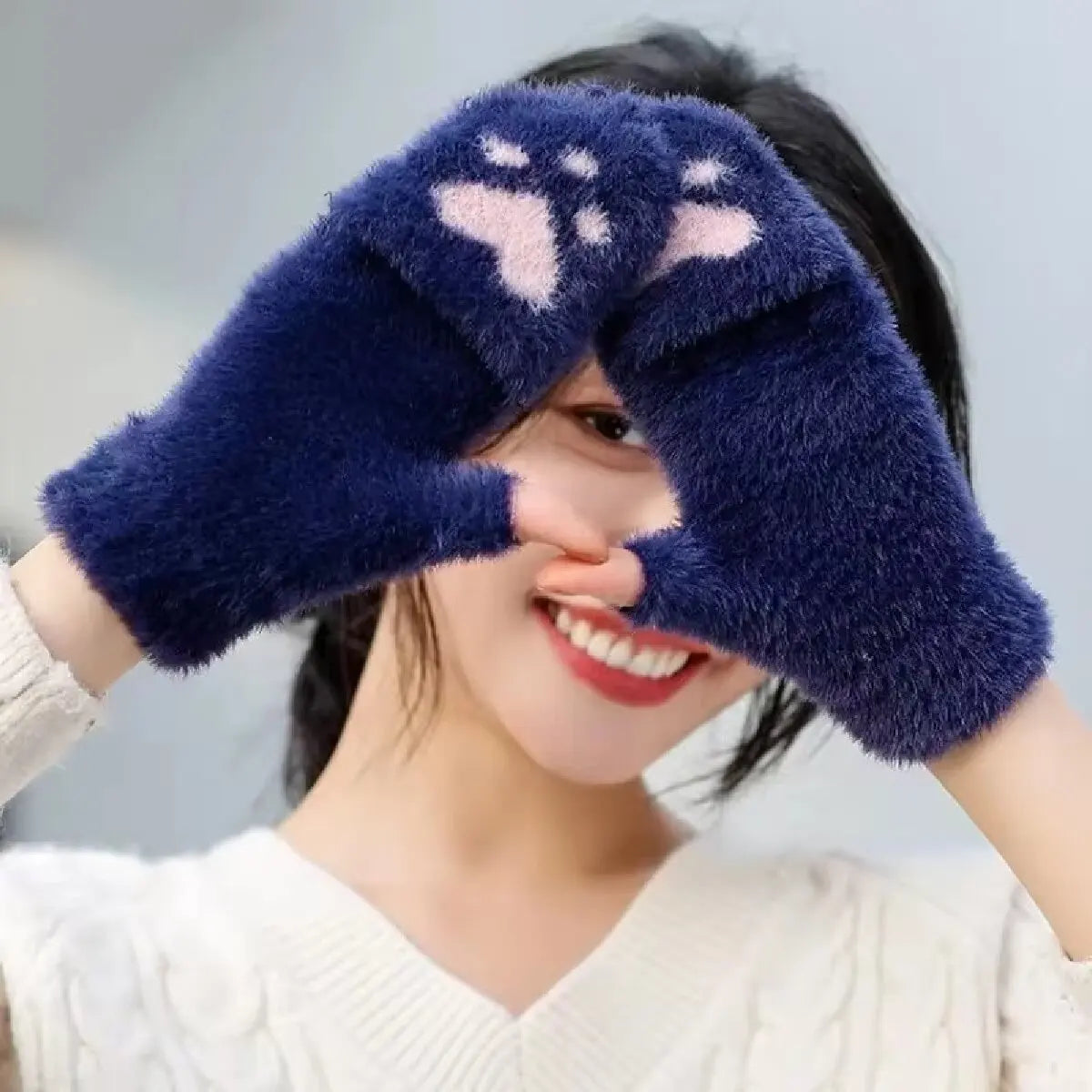 Fluffy Cat Claw Gloves for Women, Short Half-Finger Winter Gloves