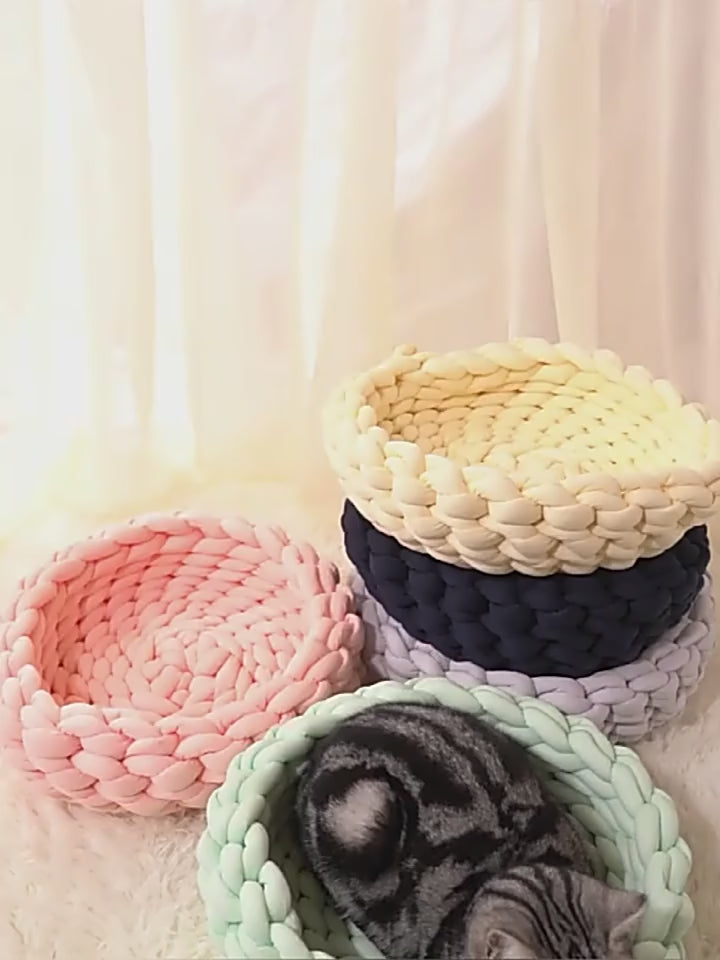 crochet-cat-bed