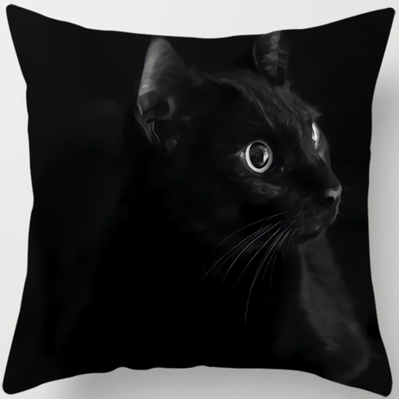 Black Cat Pillow - Side View / 40x40cm
