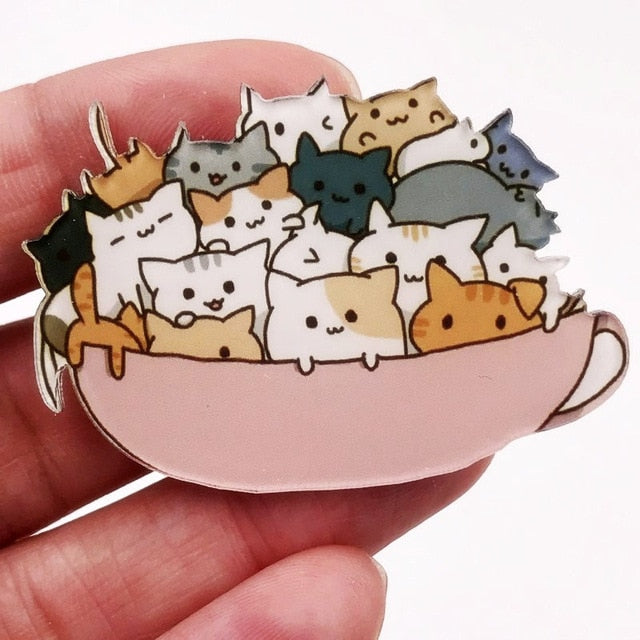 Cat bucket pins - Gold color