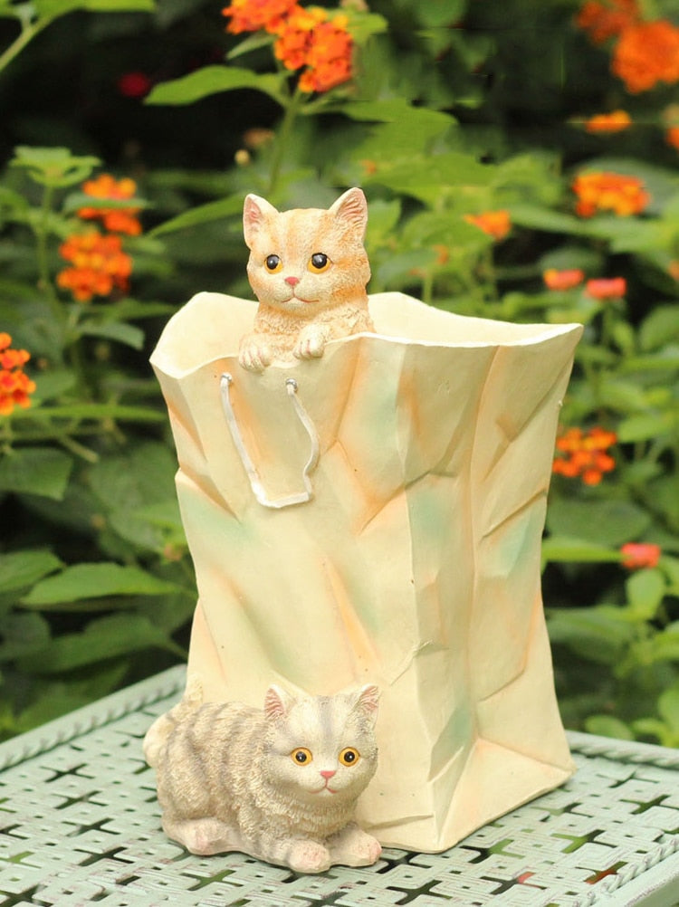 Cat Garden Statue