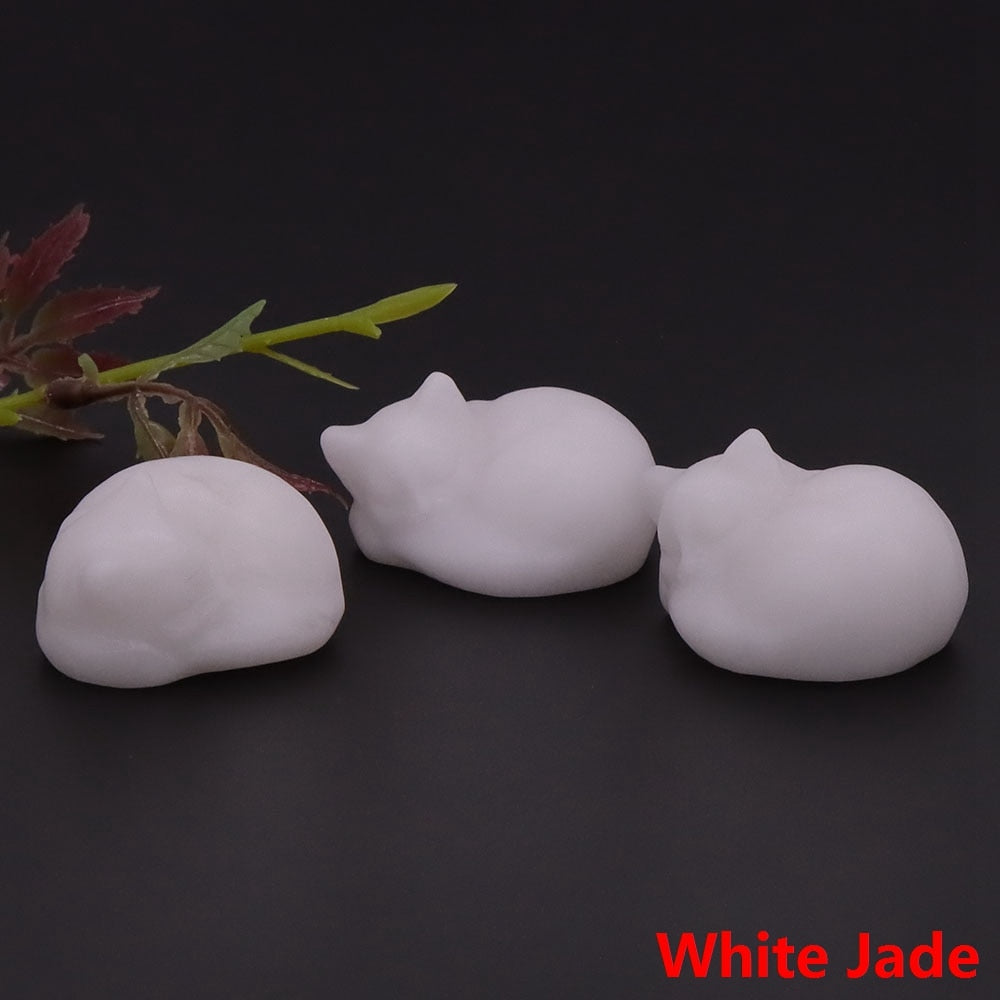 Crystal Cat Figurine - White Jade / 1pc