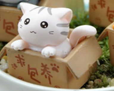 Cute Cat Figurines - White
