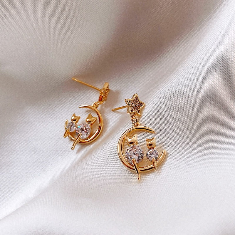 Gold Star and Moon Cat Earrings - Cat earrings