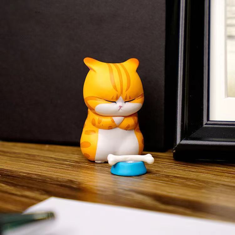 Orange Cat Figurine - Bones / High About 5CM