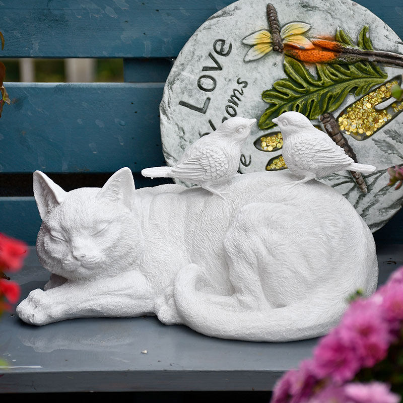 Outdoor Cat Statue