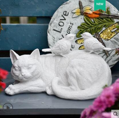 Outdoor Cat Statue - White