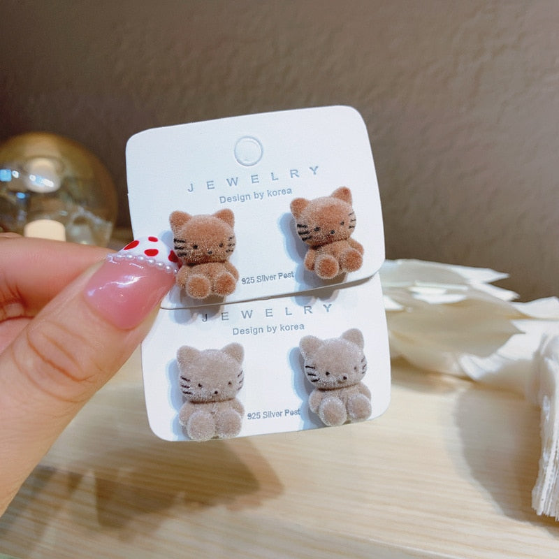 Plush Cat Earrings - Cat earrings