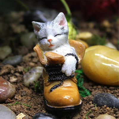 Sleeping Cat Figurine - Cat / China