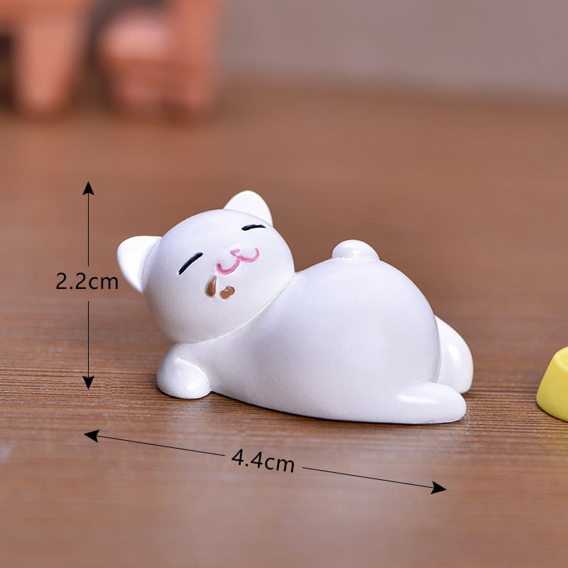 White Cat Figurine - Tummy